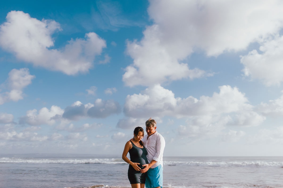 beach maternity photography portrait of mom and dad