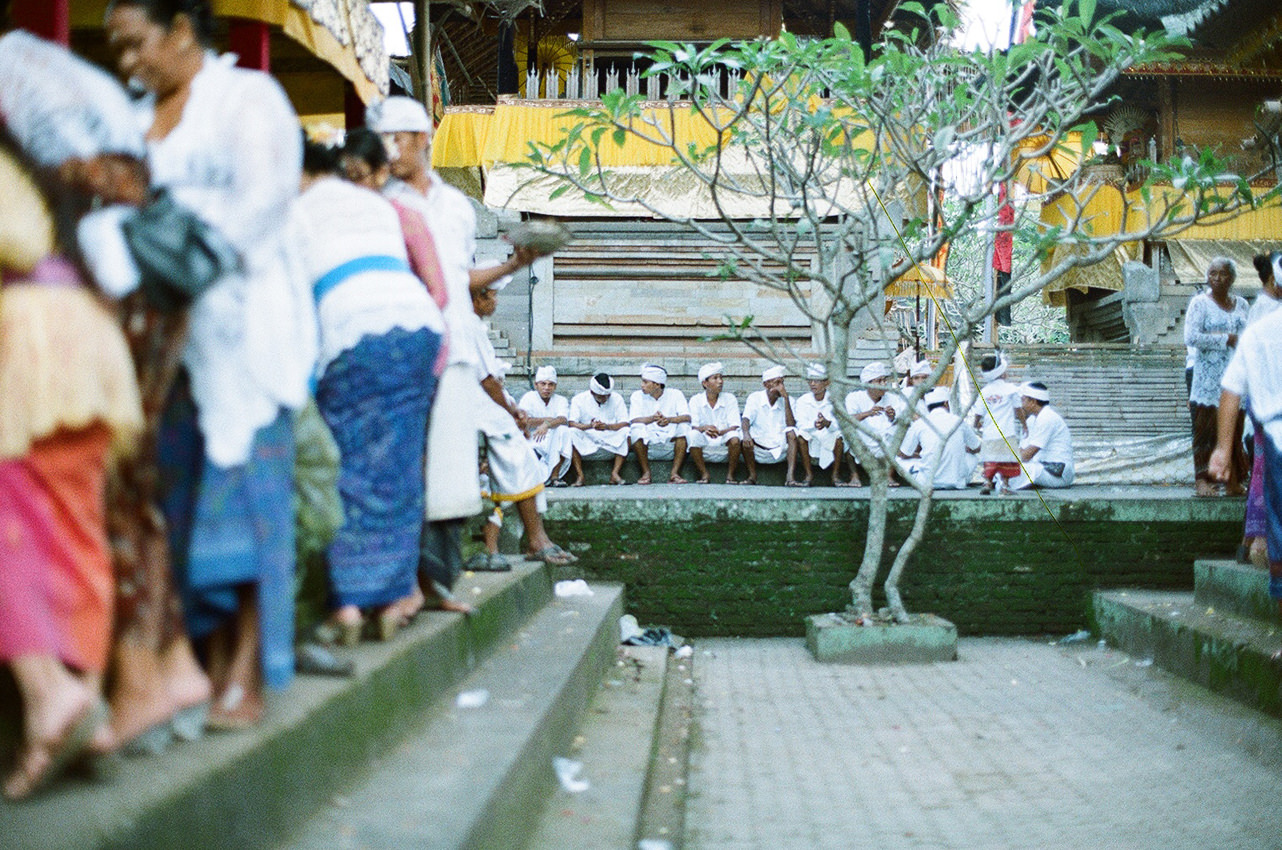 Film photography journal in Samuan Tiga Temple